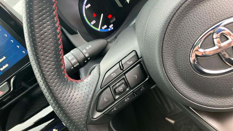 Toyota Yaris Cross 1.5 Hybrid GR Sport 5dr CVT Hybrid Estate